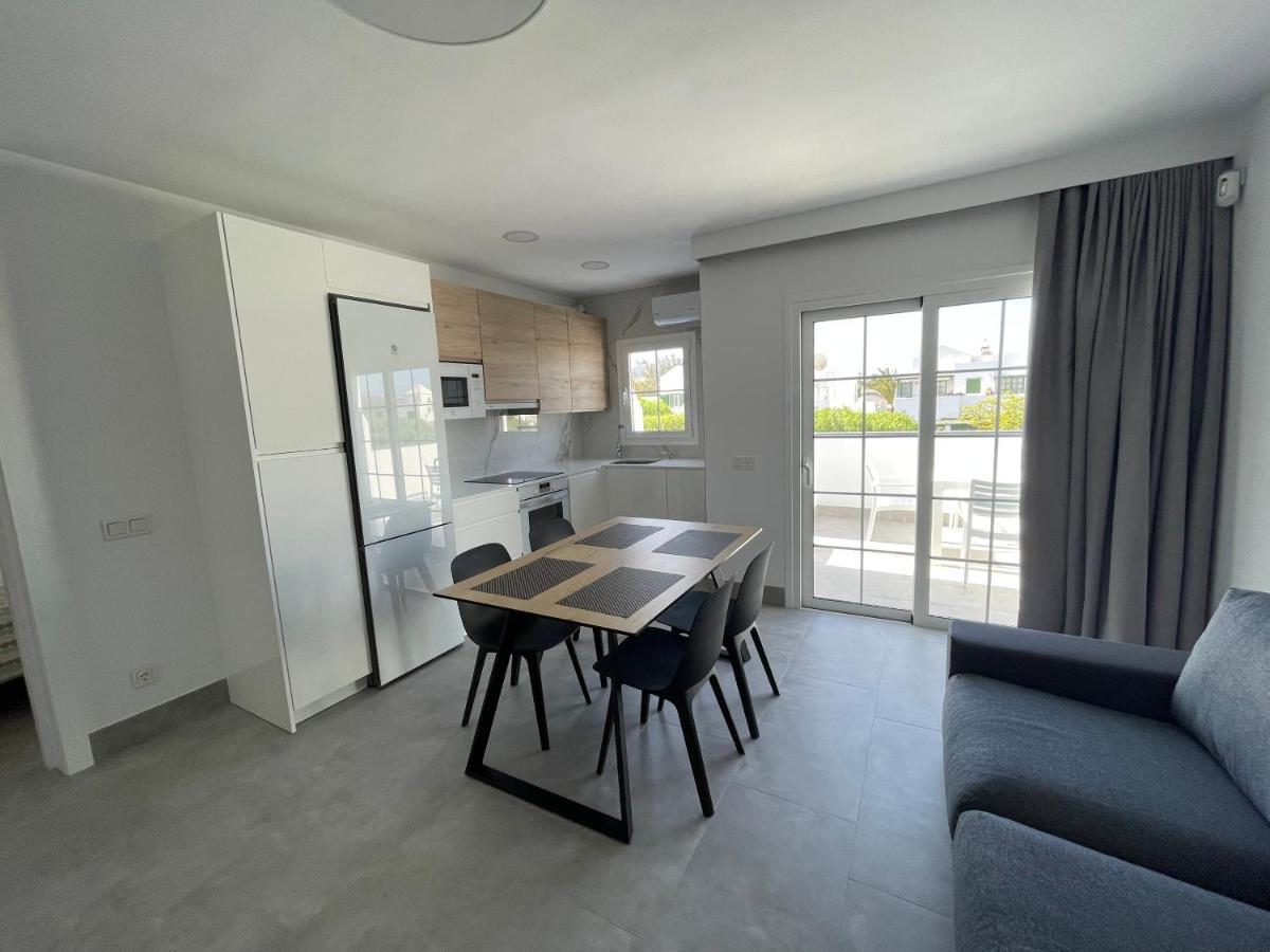 Izaro Apartamento Atico De Lujo Cerca De Playa Dorada Playa Blanca  Eksteriør billede