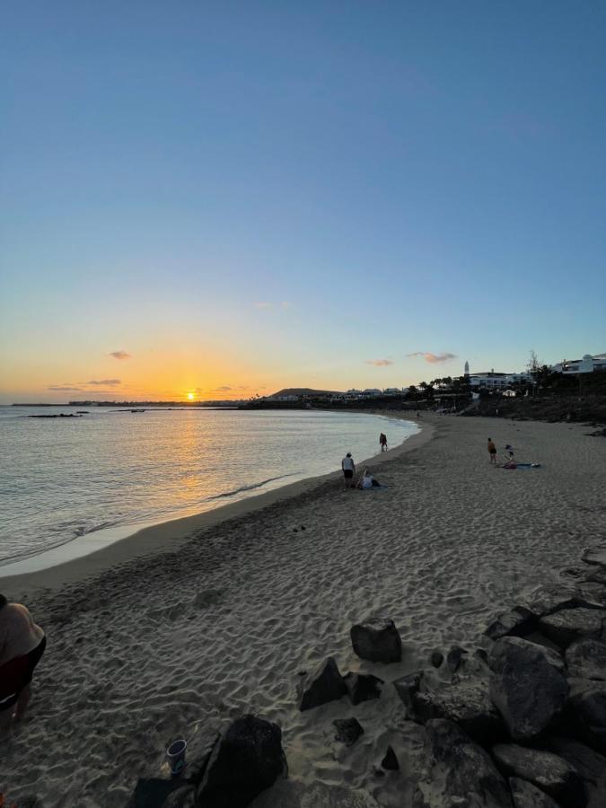 Izaro Apartamento Atico De Lujo Cerca De Playa Dorada Playa Blanca  Eksteriør billede