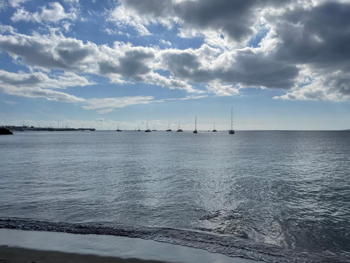 Izaro Apartamento Atico De Lujo Cerca De Playa Dorada Playa Blanca  Eksteriør billede