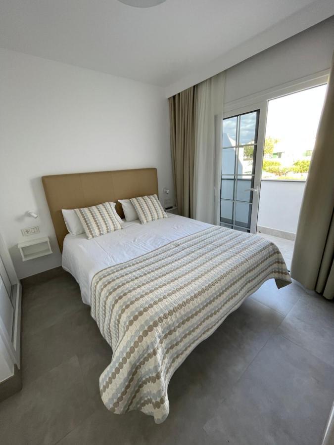 Izaro Apartamento Atico De Lujo Cerca De Playa Dorada Playa Blanca  Eksteriør billede